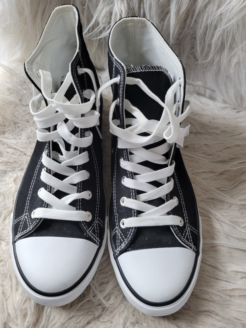 Black Canvas High Top Sneakers Men’s Size 10 Lace Up Casual Shoes